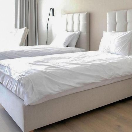 1 Bedroom Awesome Apartment In Binowo Exterior foto